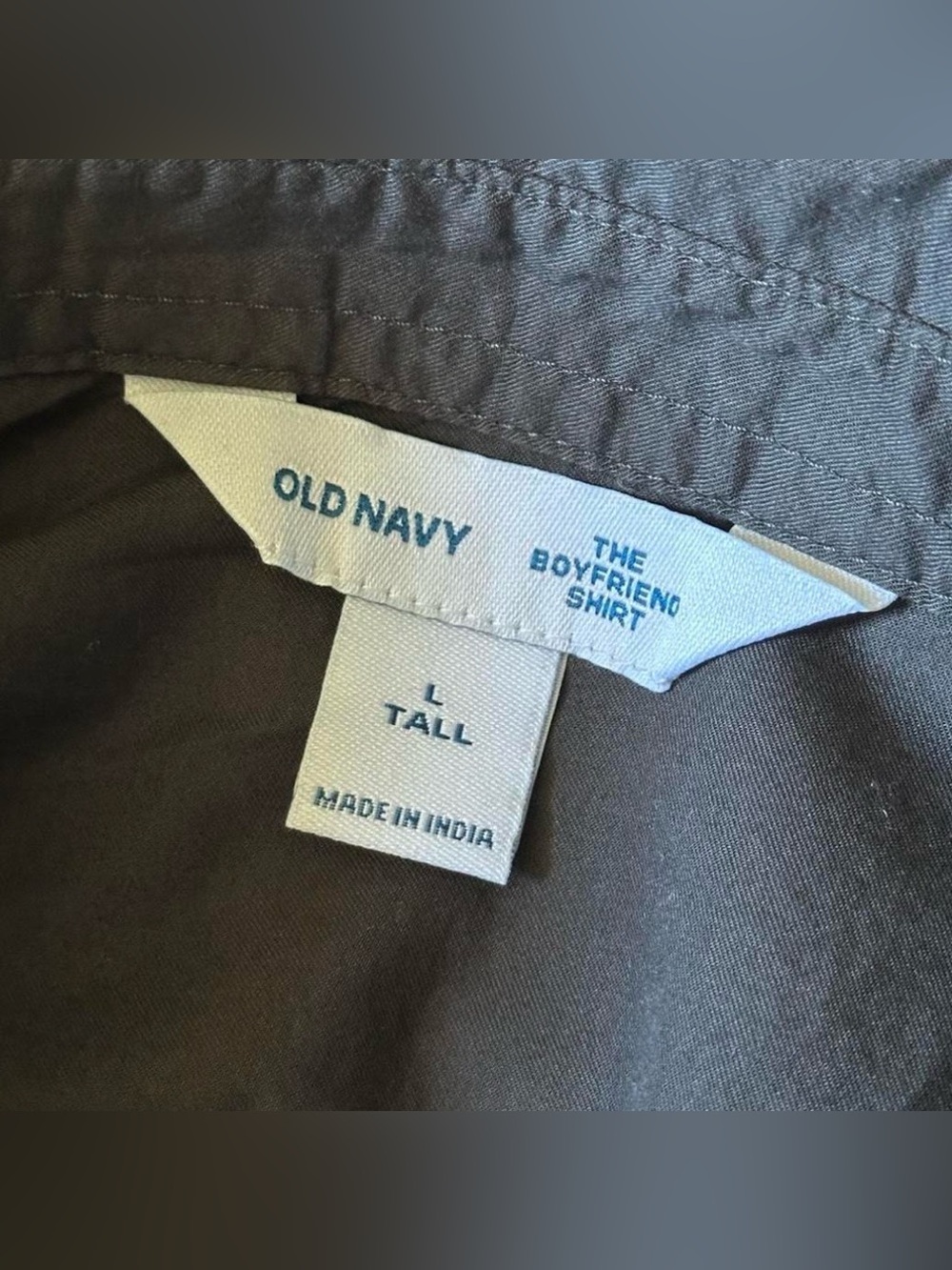 Old Navy Dark Gray Long-Sleeve Button-Down Shirt - Picture 3 of 3